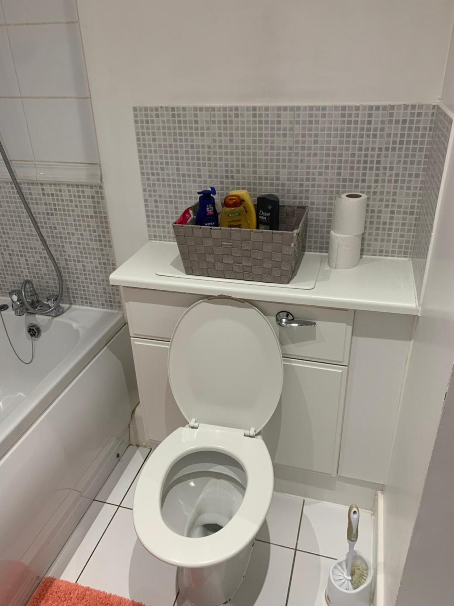 Room In Stratford With Private Bathroom And Parking London Bagian luar foto